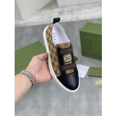 구찌 남성 스니커즈