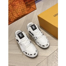 루이비통 남여공용 운동화