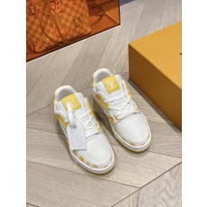 루이비통 남여공용 운동화