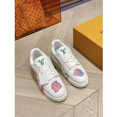 루이비통 남여공용 운동화