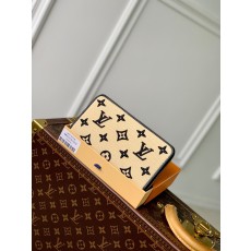 루이비통 지피 월릿 버티컬 M82529