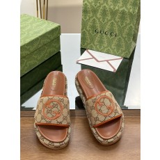 구찌 여성 슬리퍼