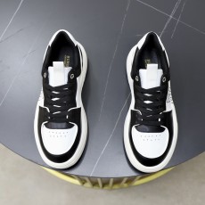 버버리 남성 스니커즈