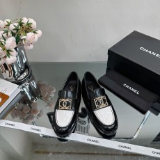 샤넬 여성 로퍼