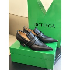 보테가 여성 로퍼