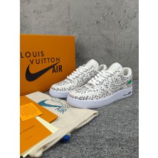 나이키 남여공용 스니커즈