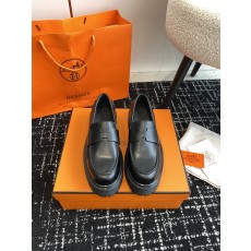 에르메스 여성 로퍼