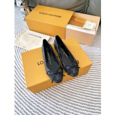 루이비통 여성 로퍼