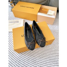 루이비통 여성 로퍼