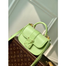 루이비통 하이드 앤드 시크 M22725