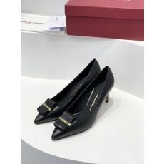 페레가모 여성 로퍼