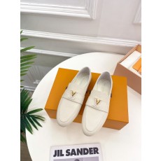 루이비통 여성 로퍼