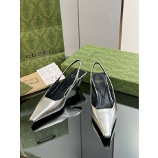 구찌 여성 미들힐