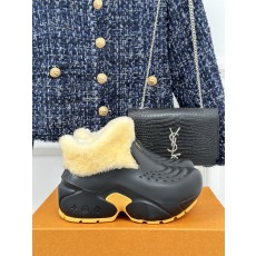 루이비통 여성 스니커즈