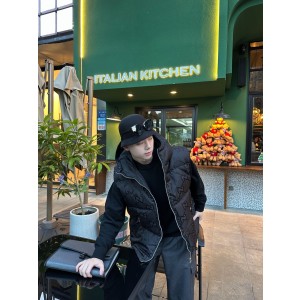 구찌 패딩 조끼 남녀공용