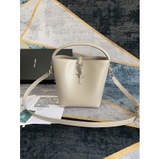 입생로랑 버킷백