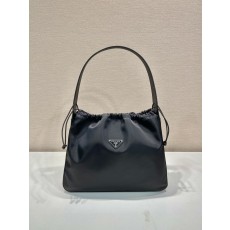 프라다 숄더백