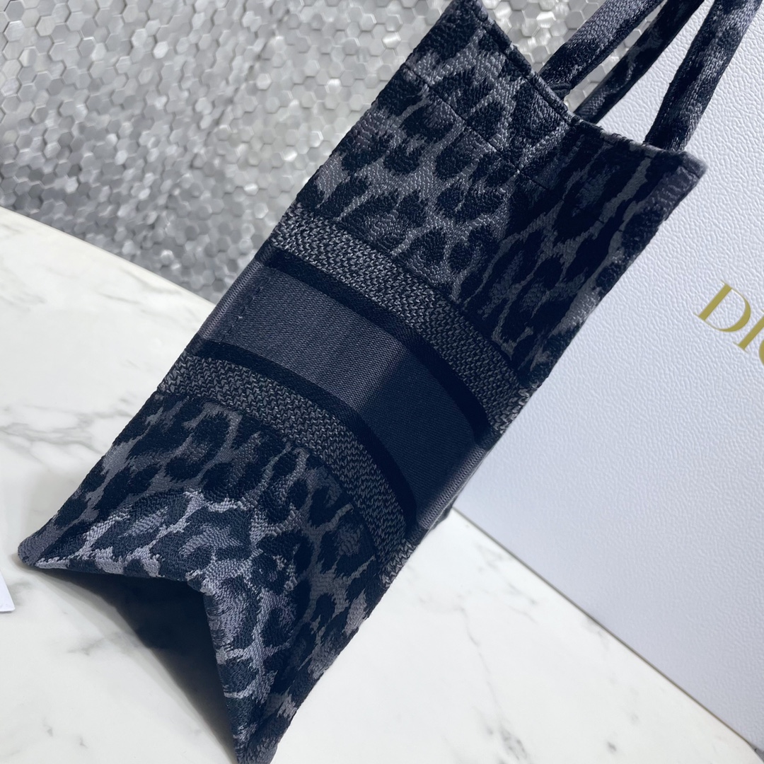 a95c0477e3034f0f90b228a7bae9d114_1716377445_051.jpg a95c0477e3034f0f90b228a7bae9d114_1716377445_051.jpg