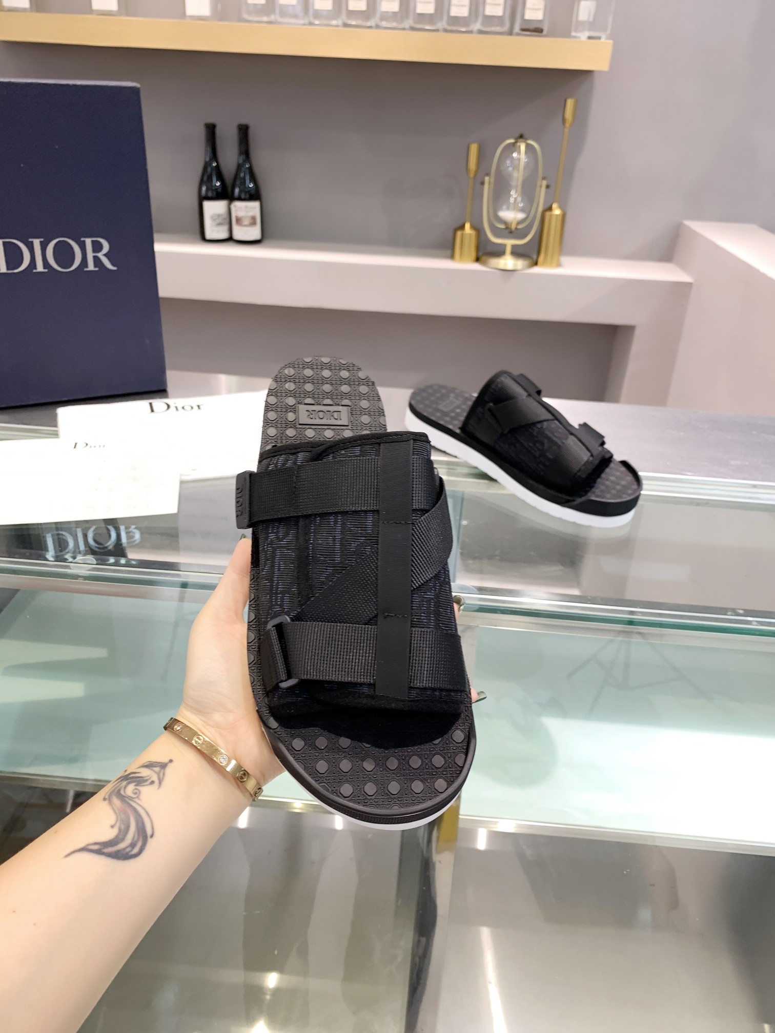 5d827cbfb01b5d0d0bb25e9e47b5ccac_1720170057_2674.jpg 5d827cbfb01b5d0d0bb25e9e47b5ccac_1720170057_2674_1720170088.jpg