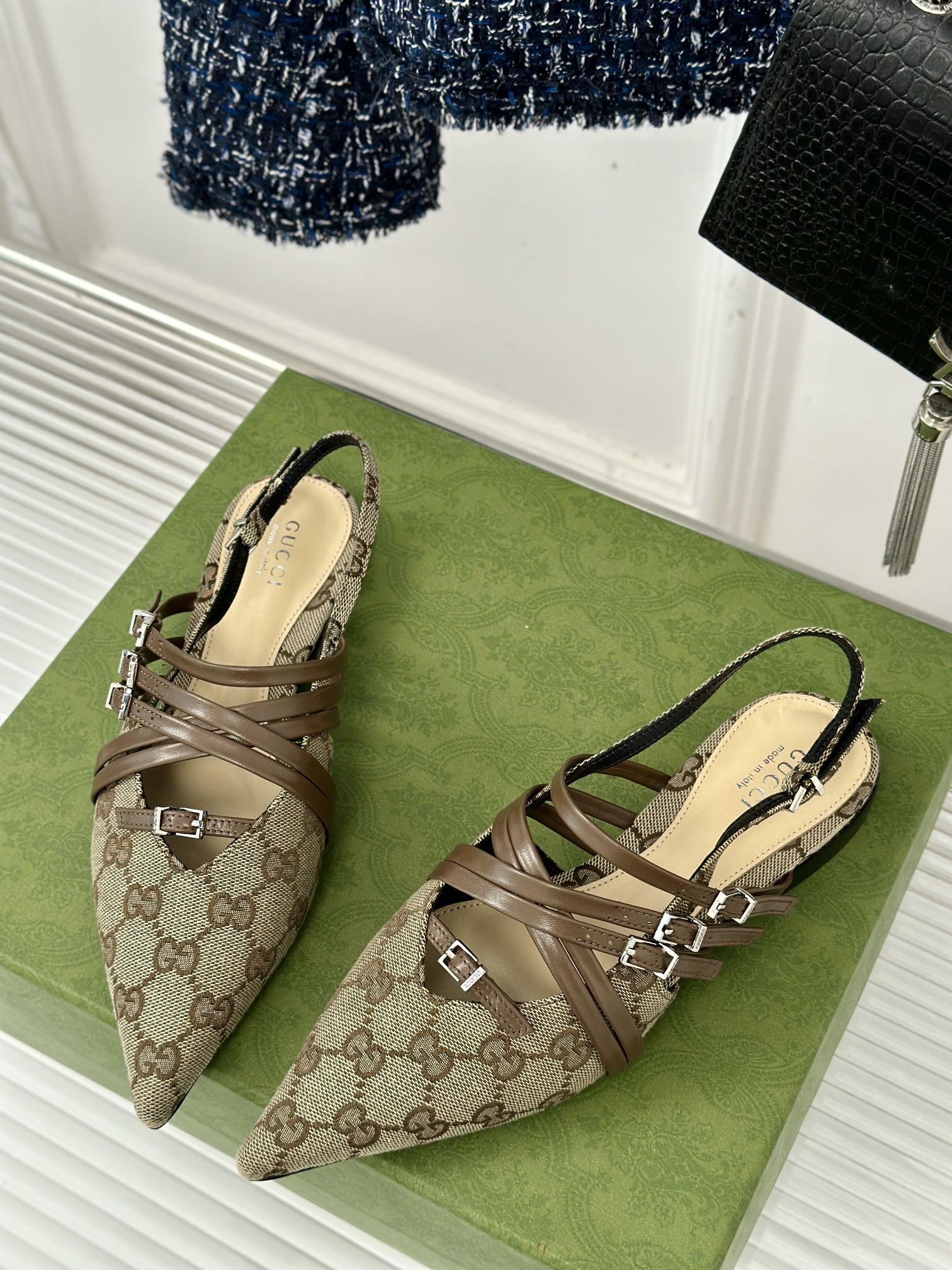 b91c9c5ae4d4184dc4823ad413cad787_1723804612_1972.jpg b91c9c5ae4d4184dc4823ad413cad787_1723804612_1972_1723804663.jpg