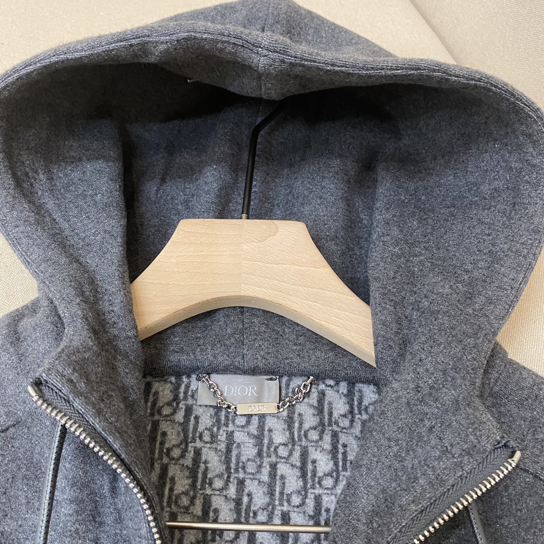 b91c9c5ae4d4184dc4823ad413cad787_1723807481_7417.jpg b91c9c5ae4d4184dc4823ad413cad787_1723807481_7417_1723807644.jpg