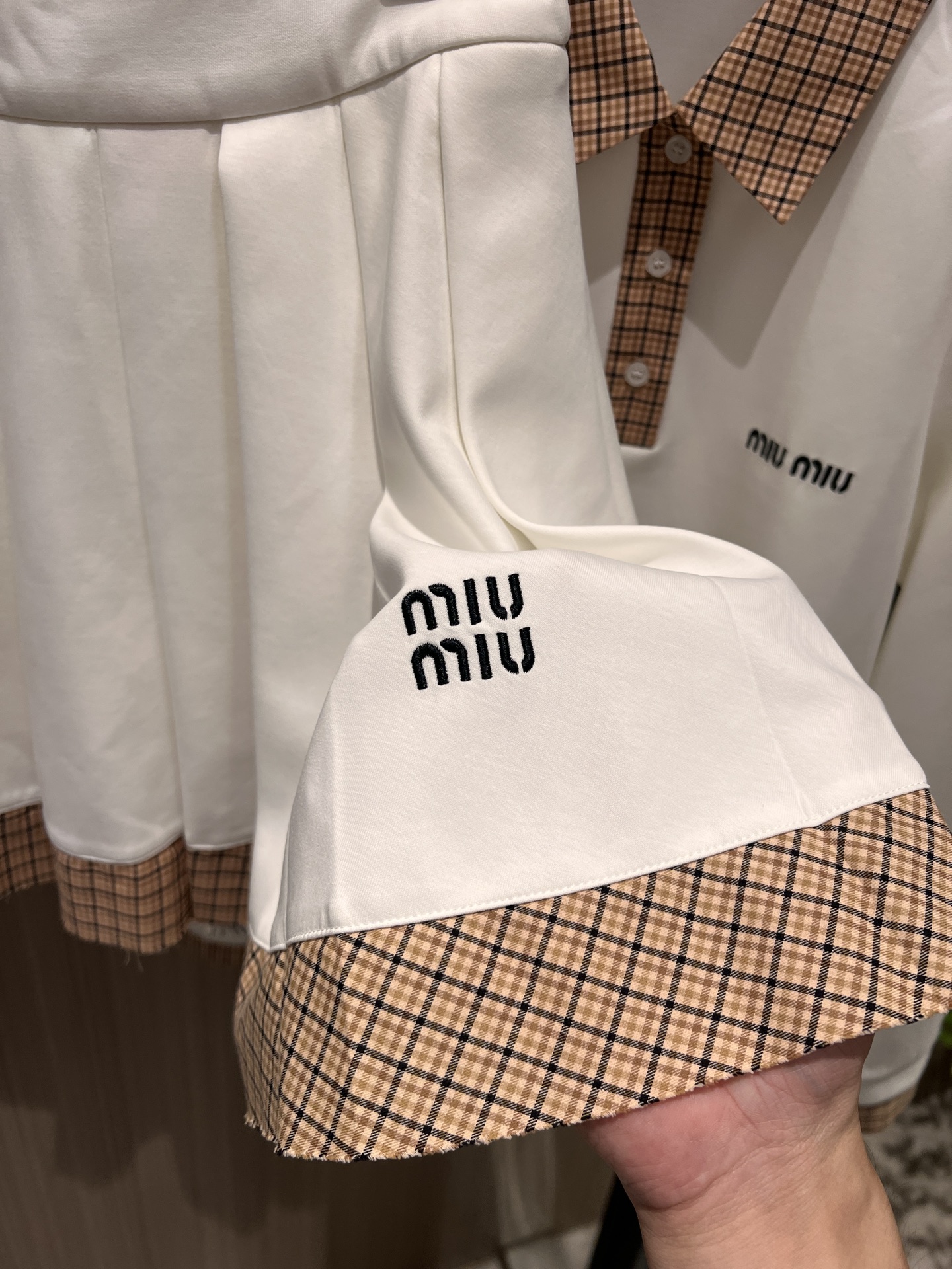 d30c74fe64f0df56e34341ce04f1520b_1723126725_5418.jpg d30c74fe64f0df56e34341ce04f1520b_1723126725_5418.jpg