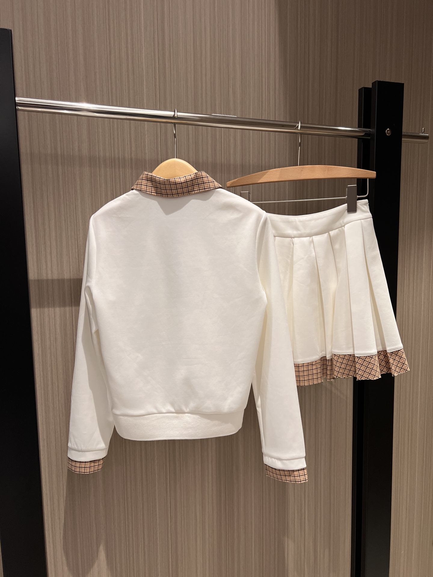 d30c74fe64f0df56e34341ce04f1520b_1723126726_0963.jpg d30c74fe64f0df56e34341ce04f1520b_1723126726_0963.jpg