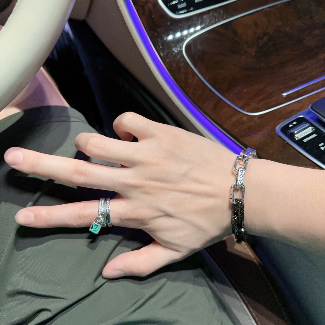 ba4a1ccd7e6430ea35d03a456a635517_1727442581_1528.jpg ba4a1ccd7e6430ea35d03a456a635517_1727442581_1528.jpg