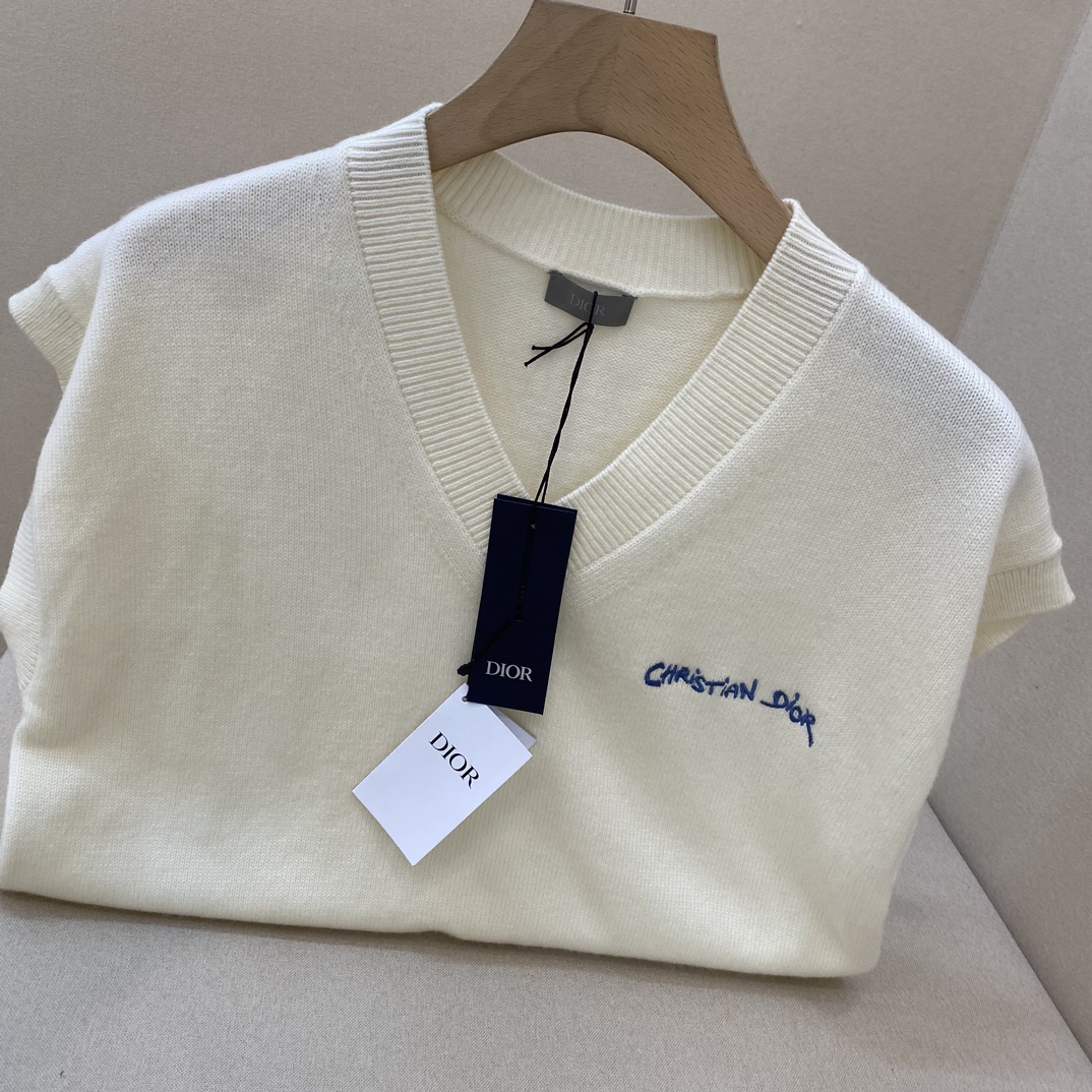 7d0ad8fa63170f337ce2f80fcc0ad23b_1727785322_0614.jpg 7d0ad8fa63170f337ce2f80fcc0ad23b_1727785322_0614.jpg