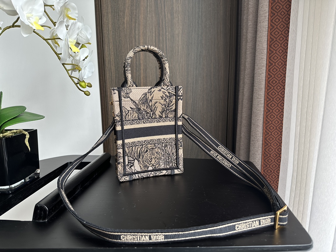 d0c5282edd675c694da0b6cb29a59b4e_1733823941_6965.jpg d0c5282edd675c694da0b6cb29a59b4e_1733823941_6965_1733823983.jpg