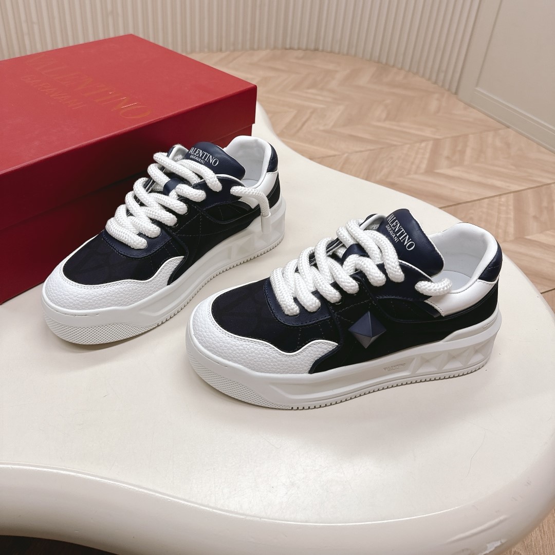 발렌티노 스니커즈 여성
