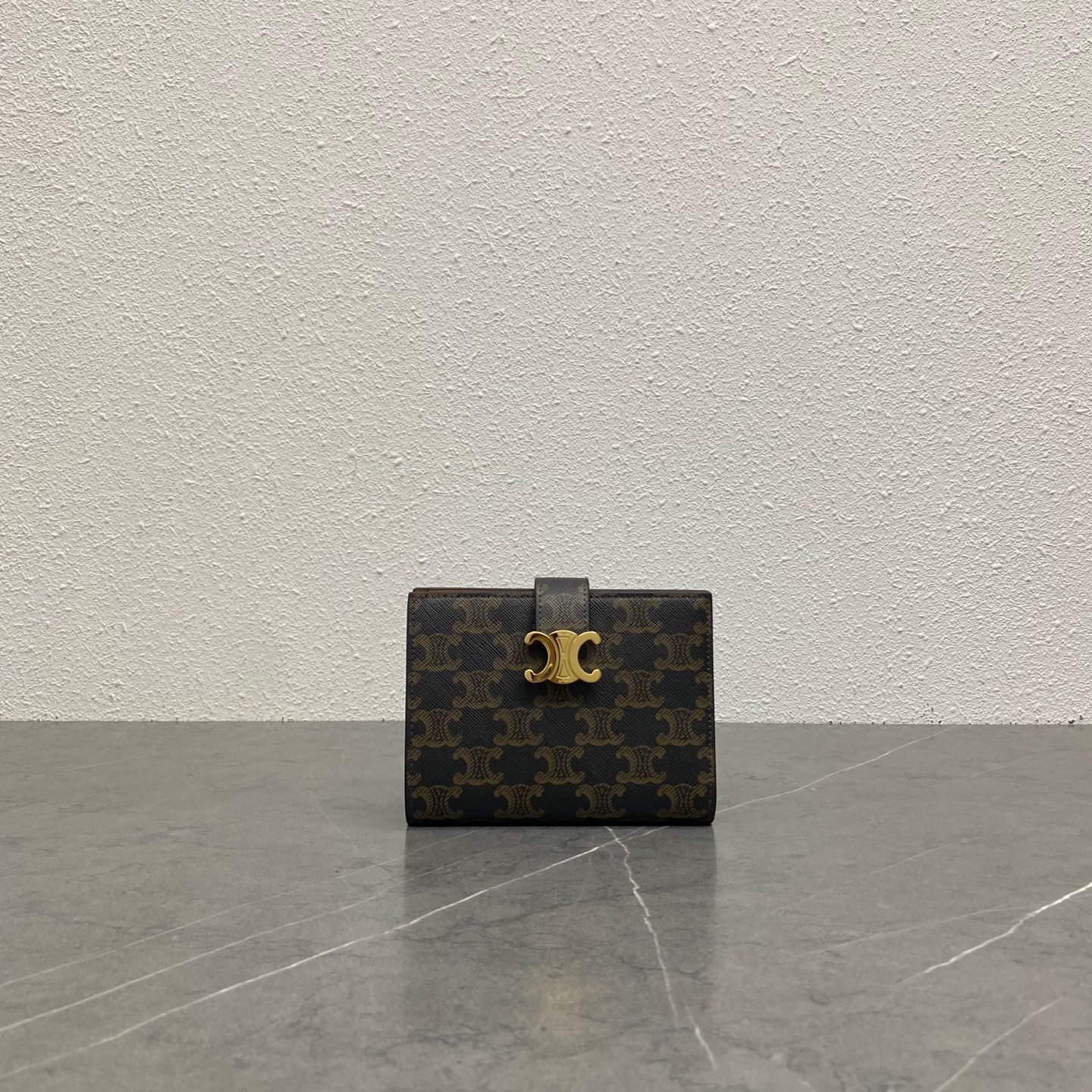 셀린느 지갑 빅투와르 파인 지갑