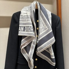 디올 스카프